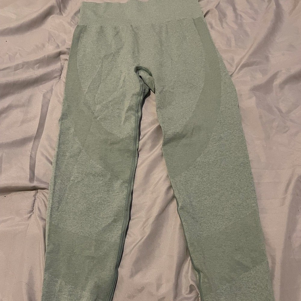 Seaweed green VS PINK leggings
